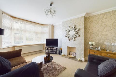 41 Brooklands Drive, Gedling, Nottingham, NG4 3GU