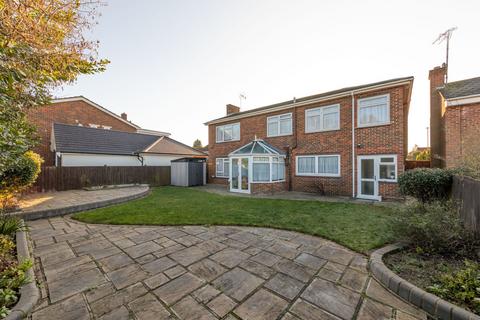 4 bedroom detached house for sale, Longfield, Loughton, Essex