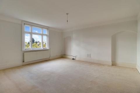 2 bedroom apartment for sale, Wolsey Road, East Molesey, KT8