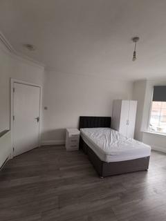 undefined, Avondale Road, Luton, Bedfordshire