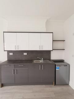 undefined, Avondale Road, Luton, Bedfordshire