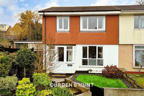 3 bedroom semi-detached house for sale, Hatfields, Loughton, IG10