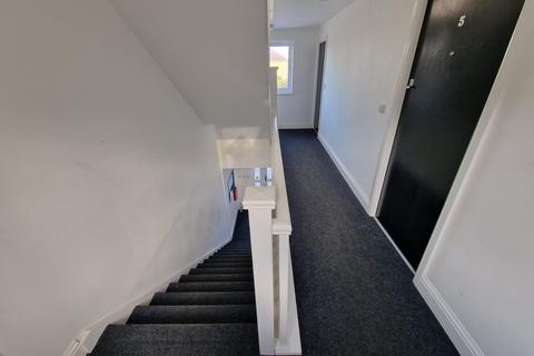 undefined, Earls Court, Mulberry Close, Luton, Bedfordshire