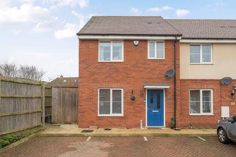 3 bedroom end of terrace house for sale, West Close, Clifton, Shefford, SG17