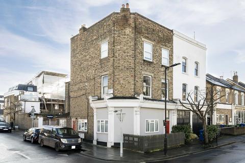 2 bedroom flat to rent, Crystal Palace Road, London SE22