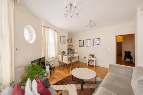 2 bedroom flat for sale, Queensway, London, W2