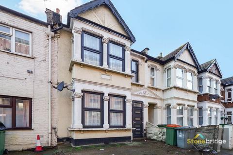 4 bedroom terraced house for sale, Green Street, Plaistow, E13