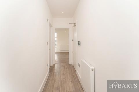 2 bedroom flat to rent, 118 Stapleton Hall Road, Stroud Green N4