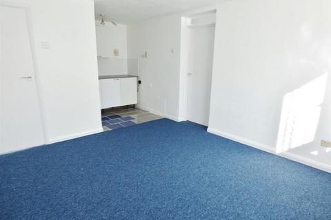 1 bedroom apartment to rent, Kingmere, Littlehampton BN17