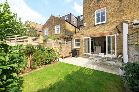 4 bedroom terraced house for sale, Wroughton Road, London, SW11