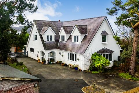 4 bedroom detached house for sale, Gorsedd, Flintshire CH8