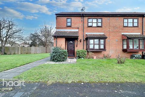 1 bedroom end of terrace house for sale, Boltons Lane, Hayes