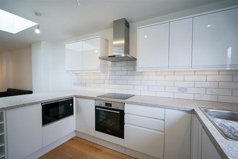 1 bedroom apartment to rent, Stucley Place, Camden Town, NW1