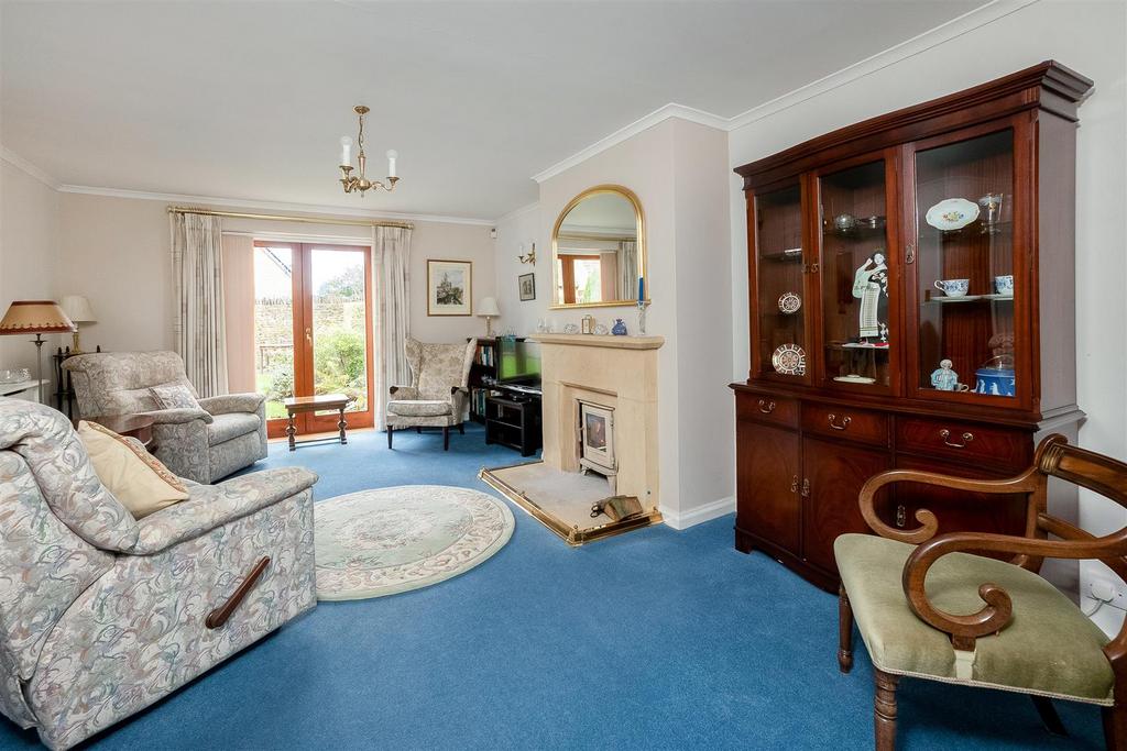 7 Wheatfield Court-4.jpg