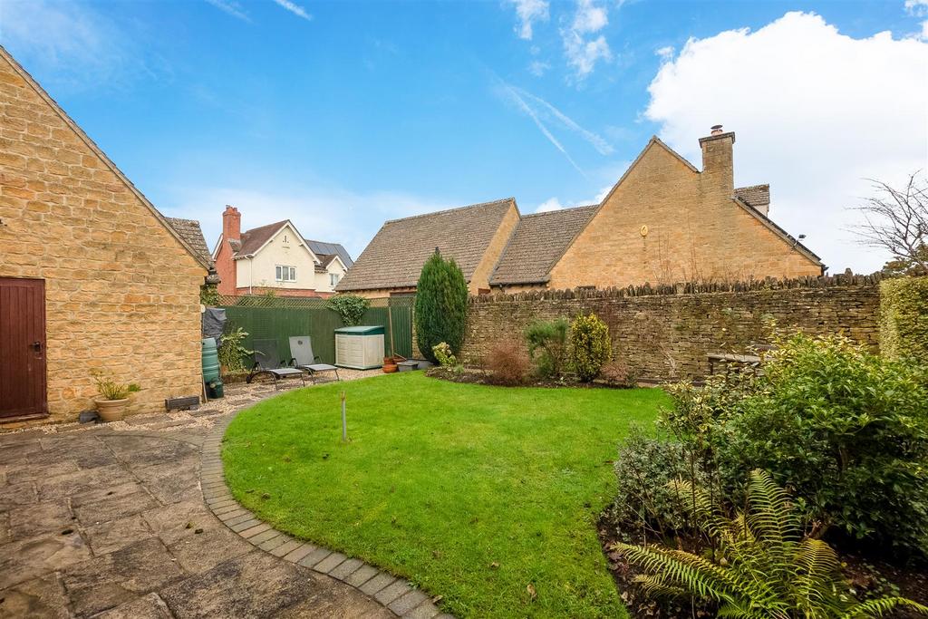 7 Wheatfield Court-11.jpg