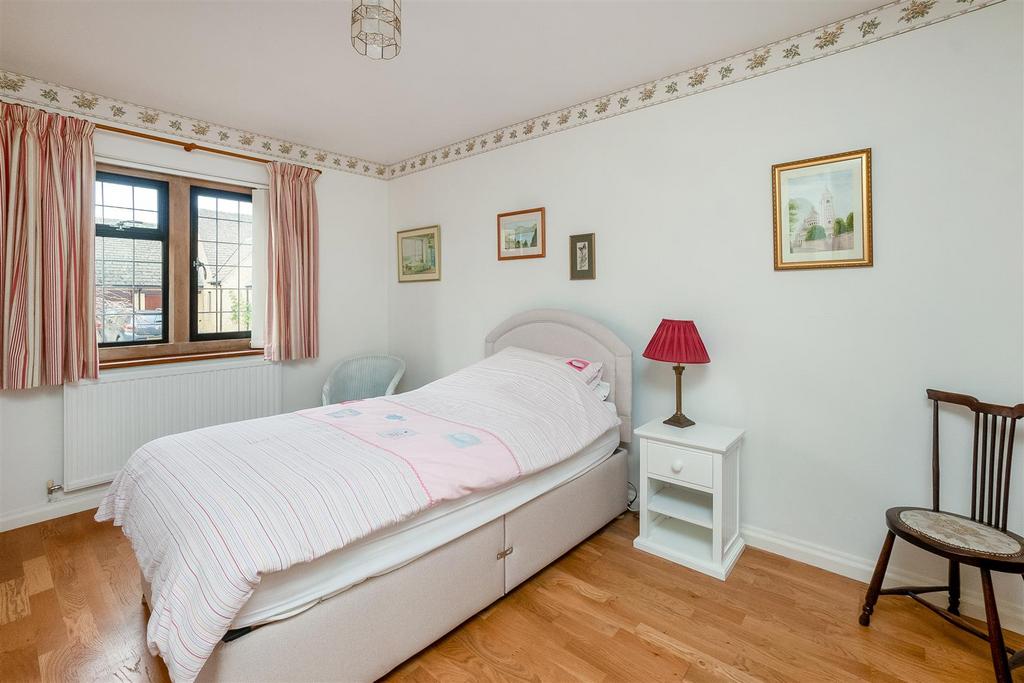7 Wheatfield Court-8.jpg