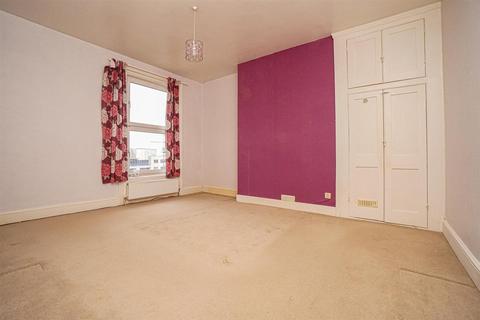 2 bedroom flat for sale, Braybrooke Road, Hastings