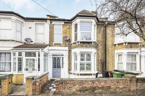 2 bedroom flat for sale, Warren Road, London E10