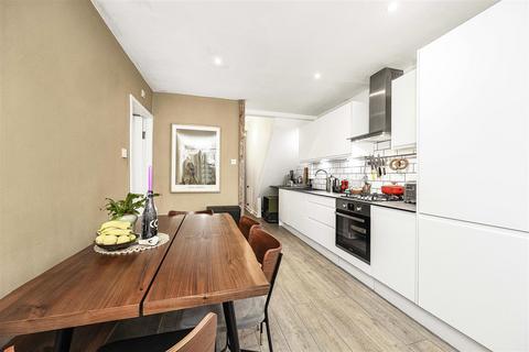 Flat 1, 19 Warren Road, London, E10 5PZ