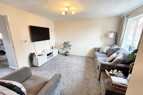 3 bedroom end of terrace house to rent, Moyle Park, Trowbridge BA14