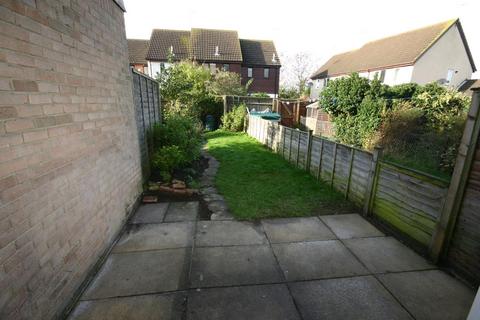 2 bedroom terraced house to rent, Longlands Court, Winslow, MK18