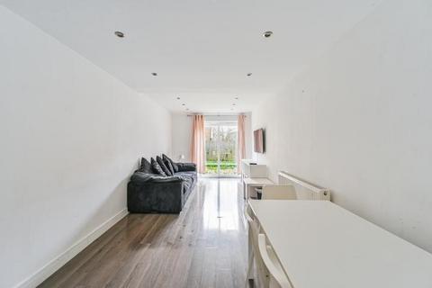 3 bedroom semi-detached house for sale, Colegrove Road, London, SE15