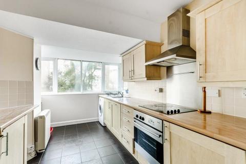 1 bedroom flat for sale, Osprey Heights, Bramlands Close, London, SW11