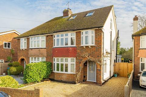 4 bedroom house for sale, Oak Lodge Close, Walton-On-Thames KT12