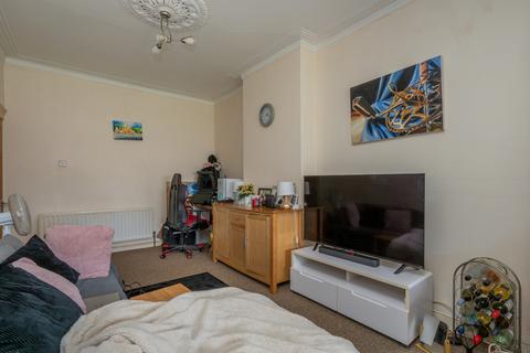3 bedroom flat for sale, Drayton Road, Portsmouth PO2