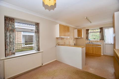 2 bedroom detached bungalow for sale, Halifax Close, Pocklington