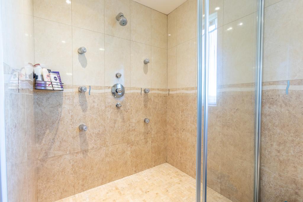 Ensuite One