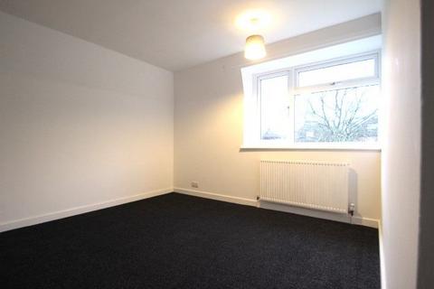 3 bedroom semi-detached house to rent, Blackthorn Place, Newcastle-under-Lyme