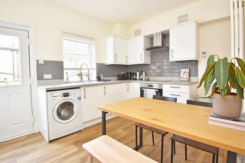 2 bedroom terraced house for sale, Coronation Grove, Harrogate