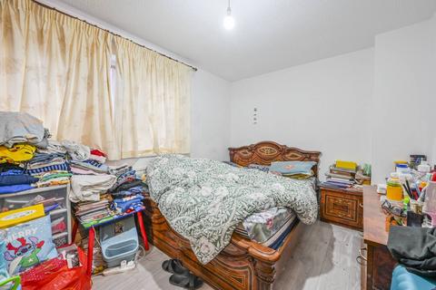 2 bedroom terraced house for sale, Porter Road, Beckton, London, E6