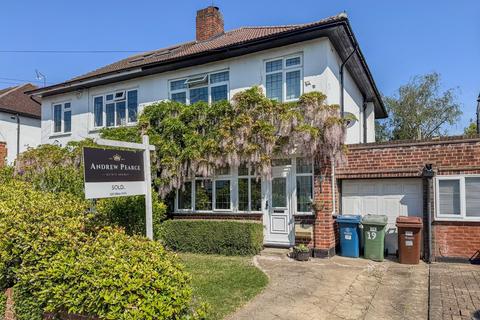 19 Cannonbury Avenue, Pinner, HA5 1TW