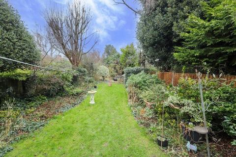19 Cannonbury Avenue, Pinner, HA5 1TW