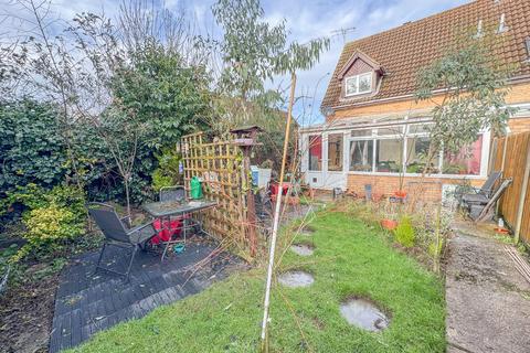 3 bedroom semi-detached house for sale, Moorcroft, Rochford