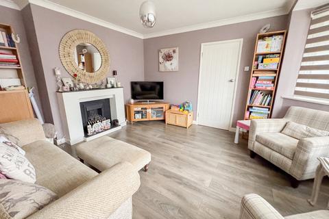 88 Denton Avenue, Westcliff-on-sea, SS0 0JX