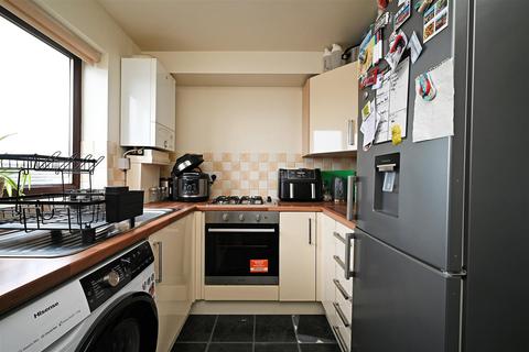 1 bedroom flat for sale, Burns Drive, Dronfield