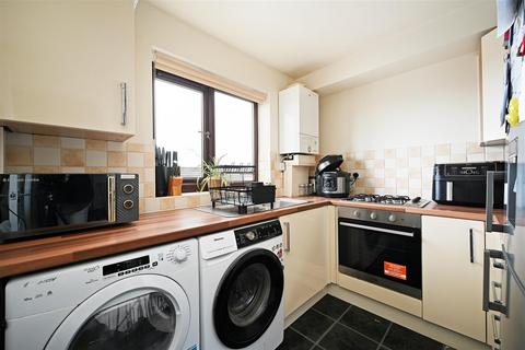 1 bedroom flat for sale, Burns Drive, Dronfield