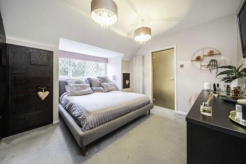 undefined, Green Street, Sunbury-On-Thames TW16
