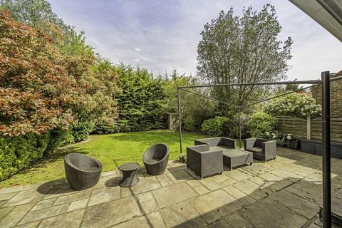 114 Green Street, Sunbury-on-thames, TW16 6QJ