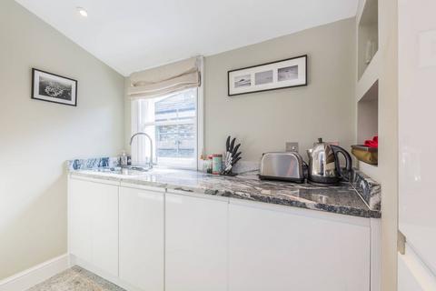 1 bedroom flat for sale, St Johns Park, Blackheath, London, SE3