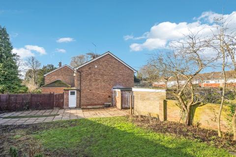 3 bedroom end of terrace house to rent, Castleton Court, Buckinghamshire SL7