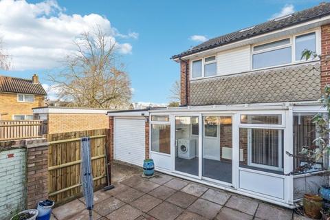 3 bedroom end of terrace house to rent, Castleton Court, Buckinghamshire SL7