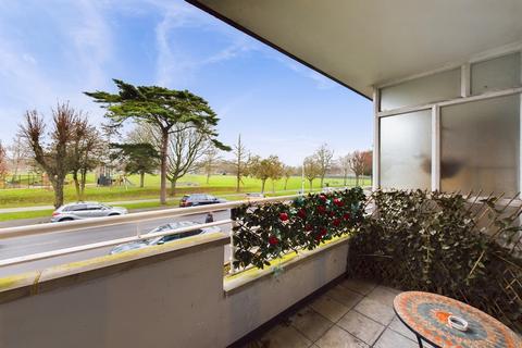 2 bedroom apartment for sale, Radnor Park Road, Folkestone