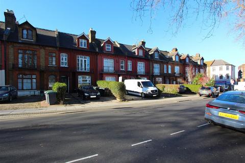 3 bedroom duplex to rent, Willoughby Road, London N8