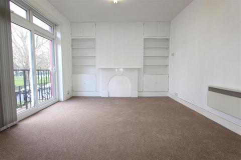 3 bedroom duplex to rent, Willoughby Road, London N8