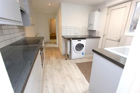 2 bedroom flat to rent, 36 Willoughby Road, London N8