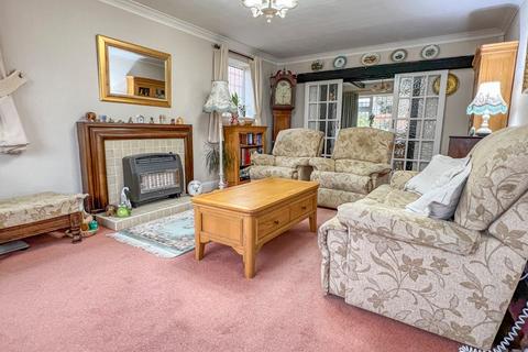 3 bedroom detached house for sale, Westward Ho, Grimsby, DN34